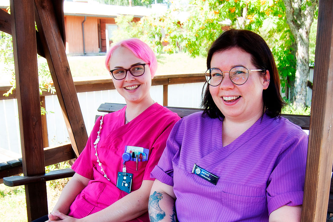 Koti­hoi­totyö on itse­näistä, mutta ei yksi­näistä