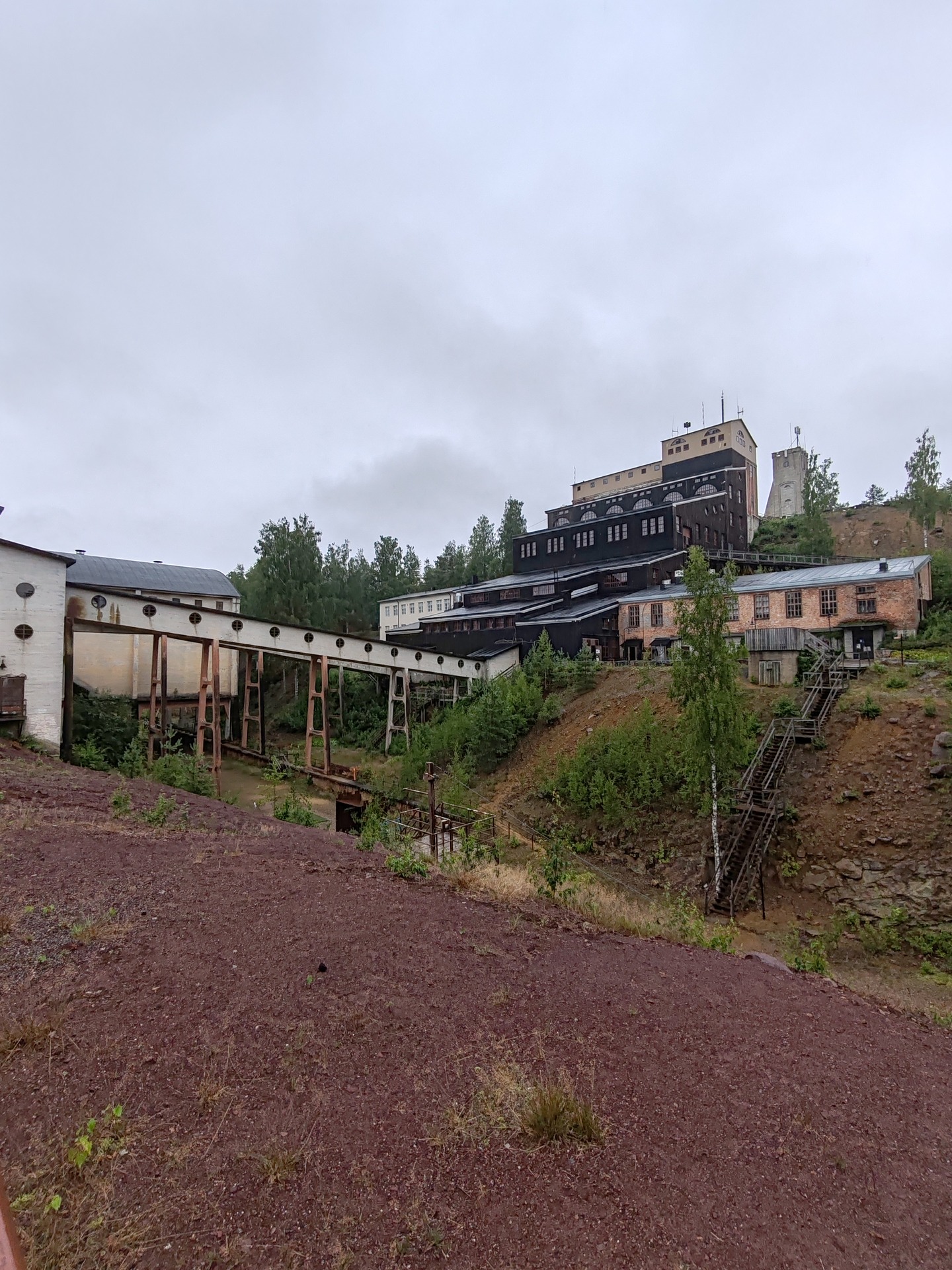 Työpaikat Outo­kum­mussa